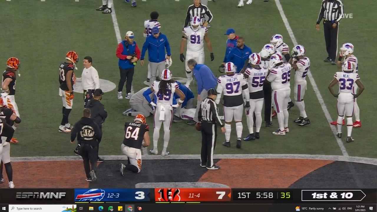 NFL - Tragedia Hamlin: malore in campo durante Bengals-Bills, ora