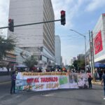 Ciudadanos protestan en Monterrey contra el aumento del transporte público