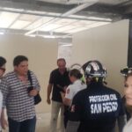 Rescatan a cinco personas atrapadas en elevador en plaza comercial de San Pedro