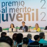 Apodaca entrega el Premio al Mérito Juvenil 2025 a jóvenes destacados