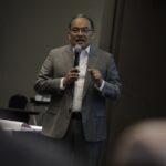 Escobedo fortalece la inversión y combate la extorsión con trámites digitales