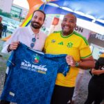 Sudáfrica comparte su cultura con familias de San Pedro previo al partido de este miércoles