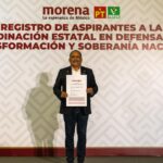 Andrés Mijes formaliza su registro para la coordinación de la defensa de la 4T en Nuevo León
