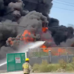 Incendio en fábrica de Pesquería moviliza a cuerpos de emergencia