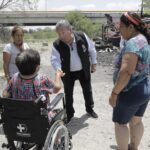 Apoya Escobedo a familia que perdió pertenencias durante incendio en Miravista
