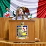 Propone Perla Villarreal mesas de trabajo para proteger a maestros ante agresiones en escuelas