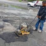 Refuerzan trabajos de bacheo en Santa Catarina tras las lluvias