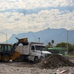 Retira Santa Catarina 143 toneladas de azolve y basura tras las recientes lluvias